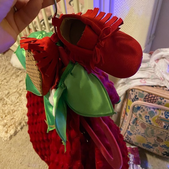 Infant strawberry costume with matching shoes - Picture 2 of 3